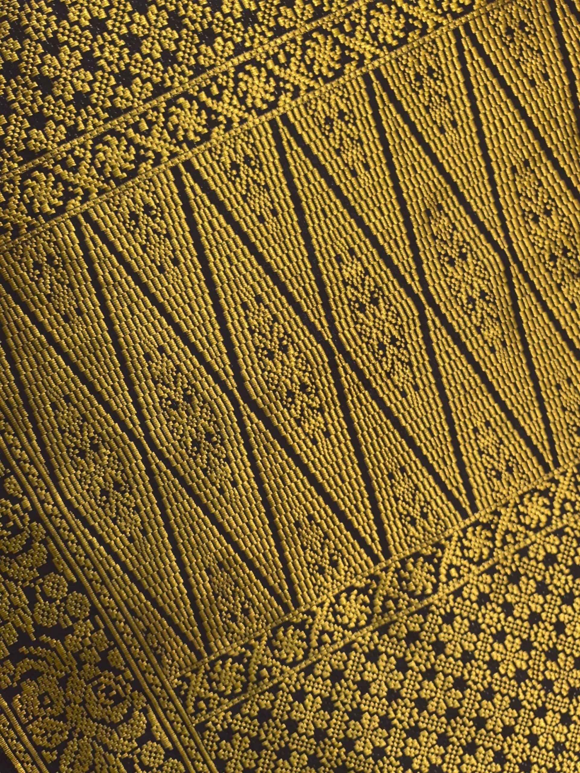 Kain Tenunan Brunei Jongsarat - Gambar 2