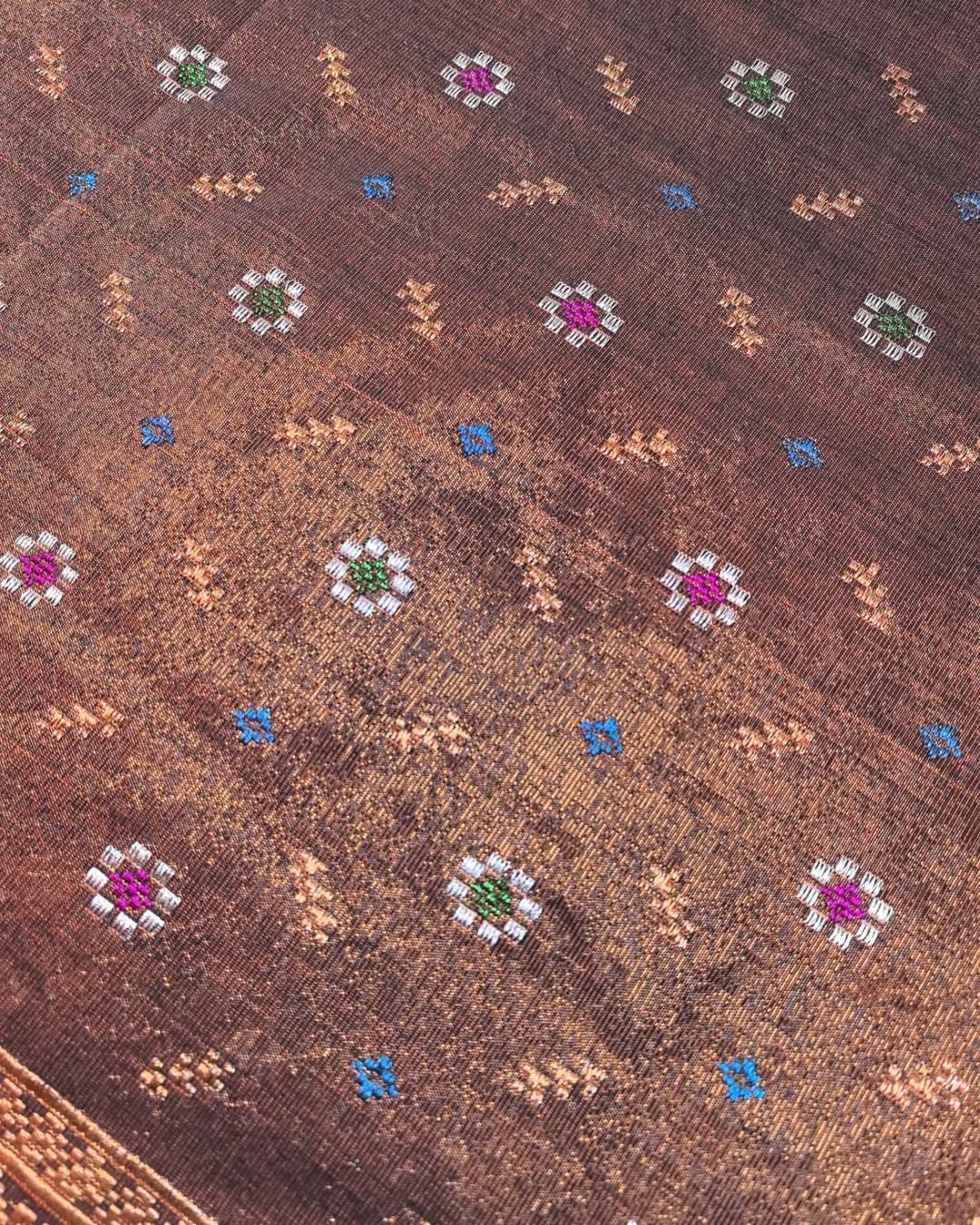 Kain Arap Gegati Asli Tenunan Brunei - Gambar 2