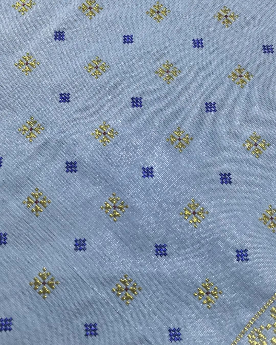 Kain Tenunan Brunei Tabur Rapat - Gambar 3