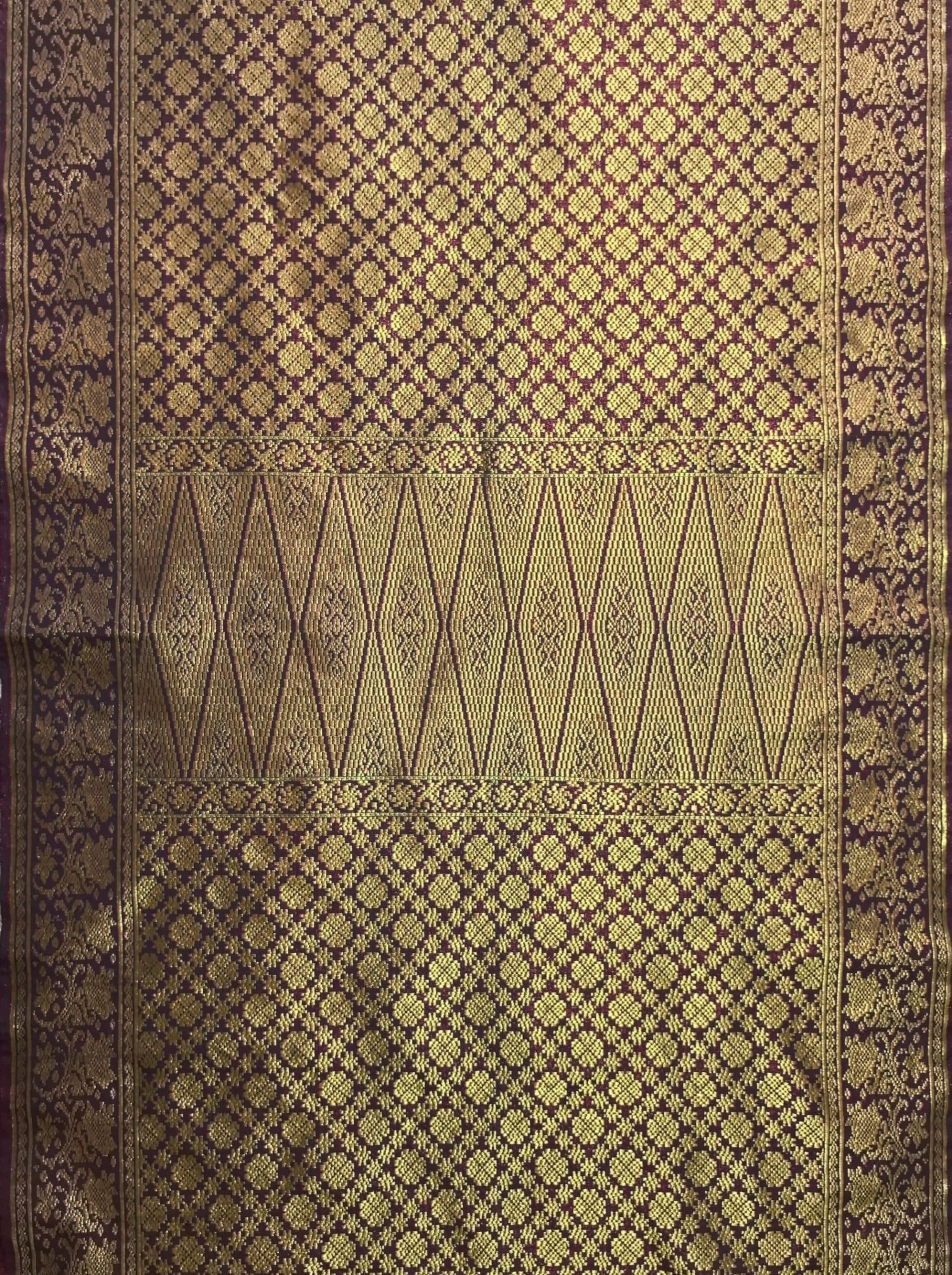 Kain Tenunan Jongsarat - Gambar 2