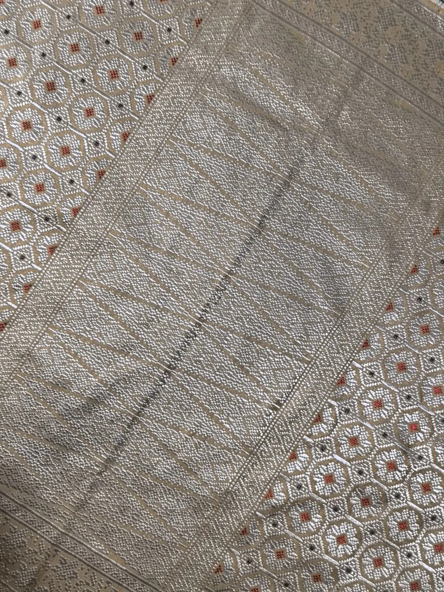 Kain Asli Tenunan Brunei Silubang Bangsi - Gambar 3